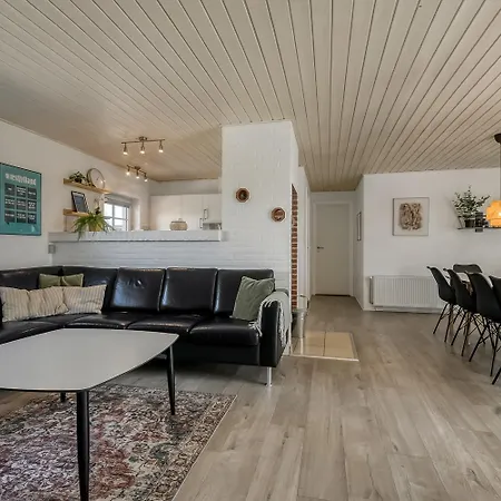 度假居 Poolhus Med Kun 100m Til Vesterhavet Sj80